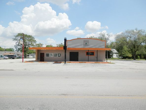 2051 Grand Ave, Galesburg, IL 61401